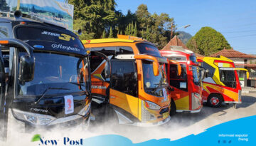 Dieng-Tour-Operator-Shuttle-Tayo,-Jeep,-dan-Tour